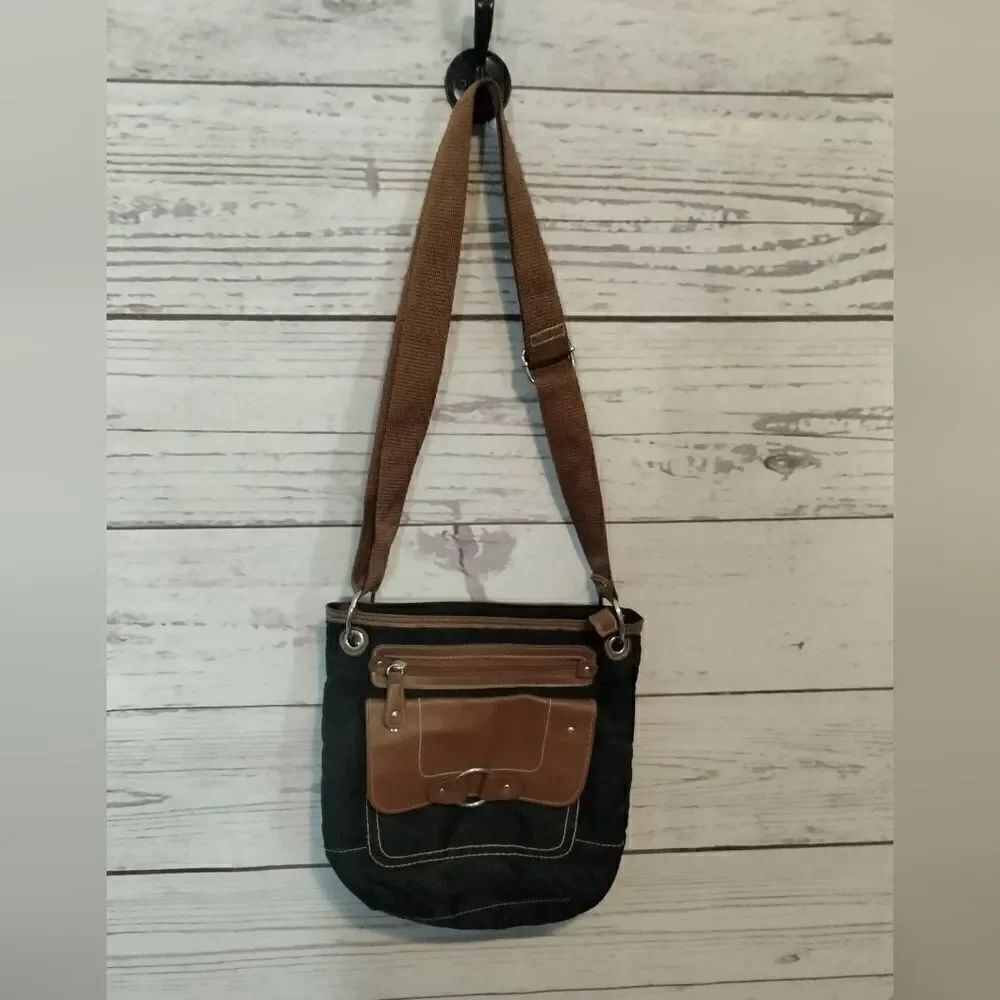 "No Brand" woman's purse 